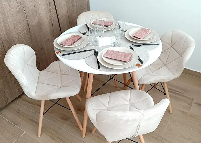 Modern Lux Segedyn