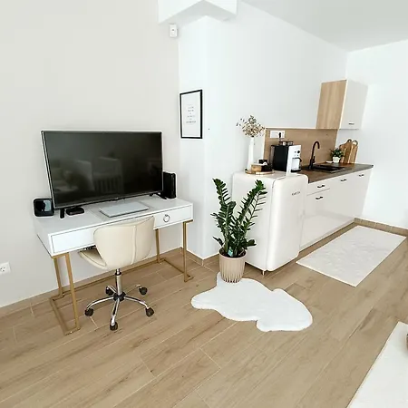 Modern Lux Szeged